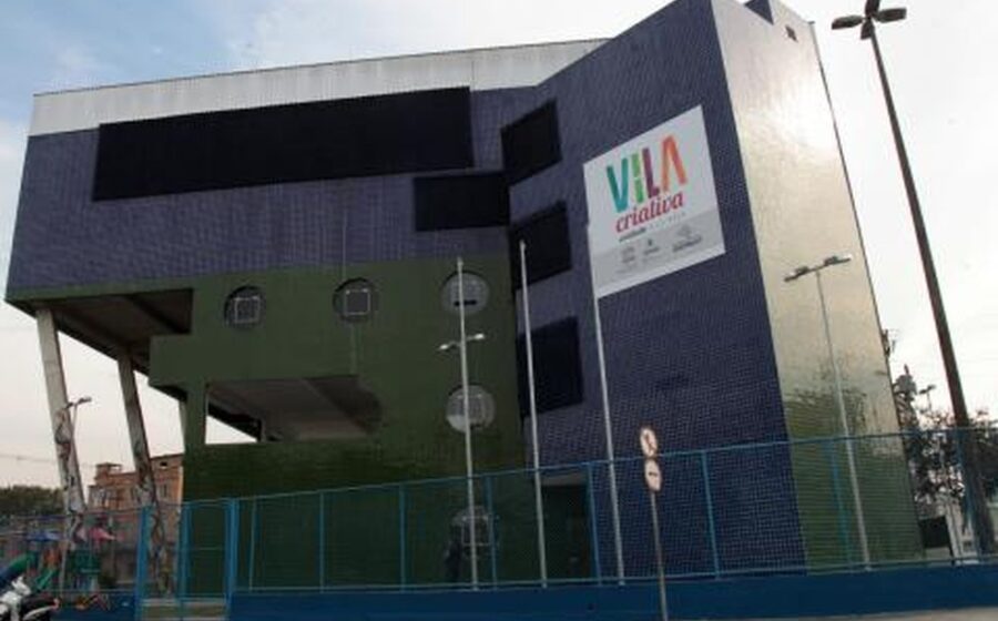 Fachada da nova Vila Criativa do Estuário em Santos, edifício de dois andares com acessibilidade, inaugurado com investimento de R$ 2,6 milhões