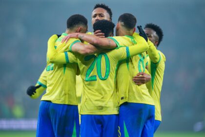 Seleção Brasileira empata com Austrália nos acréscimos com gol de Rayan no ciclo 2030