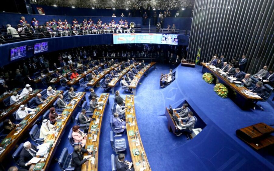 Eduardo Braga em sessão no Senado Federal, representando o Amazonas nas eleições 2026