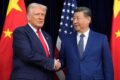 Trump e Xi Jinping com símbolos militares e mapa de Taiwan representando tensão geopolítica