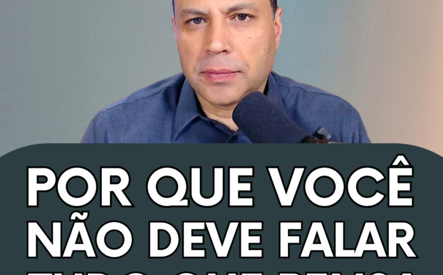 Ônibus FlixBus verde parado em terminal brasileiro com logo da ANTT ao fundo simbolizando 2 mil linhas paralisadas