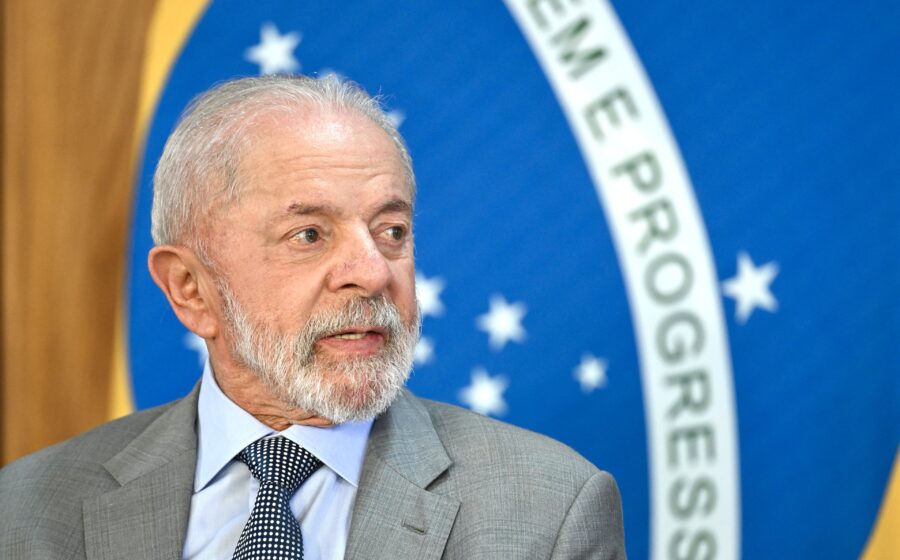 Lula discursa no evento Esfera Brasil no hotel Tivoli Mofarrej em São Paulo para 700 executivos