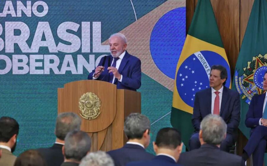 Motoristas de aplicativo e taxistas comemoram liberação de R$ 30 bi do Move Brasil pelo CMN