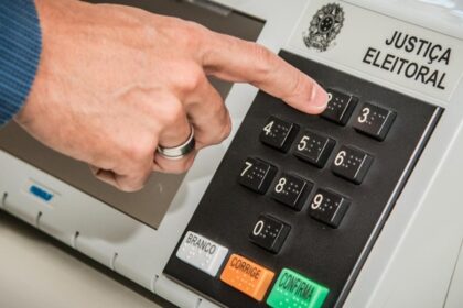 Ministro Cristiano Zanin autoriza internet grátis para sites da Justiça Eleitoral nas eleições 2026