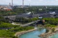 Fábrica da ArcelorMittal no Brasil com gráficos de queda nas importações de aço chinês
