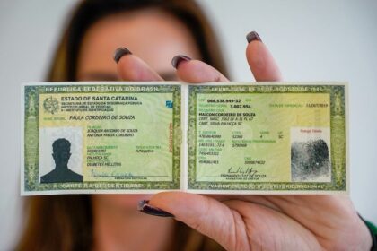 Plenário da Câmara dos Deputados durante votação do adicional de fronteira com destaque para valores R$ 91 e R$ 191