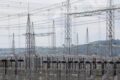 Leilão de energia na B3 com tela mostrando investimentos de R$ 50 bilhões para transmissão 2027