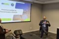 Linhas de transmissão de energia ao pôr do sol representando investimentos de R$ 50 bi em leilões Aneel 2027