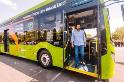 Frota de 400 ônibus elétricos brasileiros em São José dos Campos financiada pelo BNDES