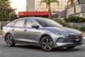Fábrica da BYD em Camaçari com SUV Atto 2 e sedã King na linha de produção