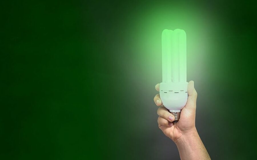 Bandeira tarifária verde sinaliza conta de luz sem taxa extra em novembro