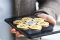 Binance anuncia congelamento de US$ 2,5 bilhões em criptoativos durante investigação de segurança