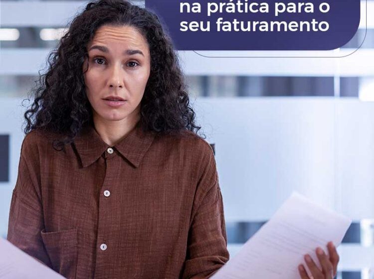 Infográfico comparando propostas de Lula e Flávio Bolsonaro para CLT, MEI e aposentados com ícones de carteira de trabalho e dinheiro