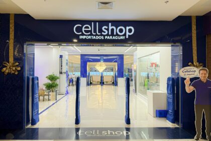 Loja Cellshop com exposição de produtos próprios da marca JOOG incluindo eletrônicos e lifestyle