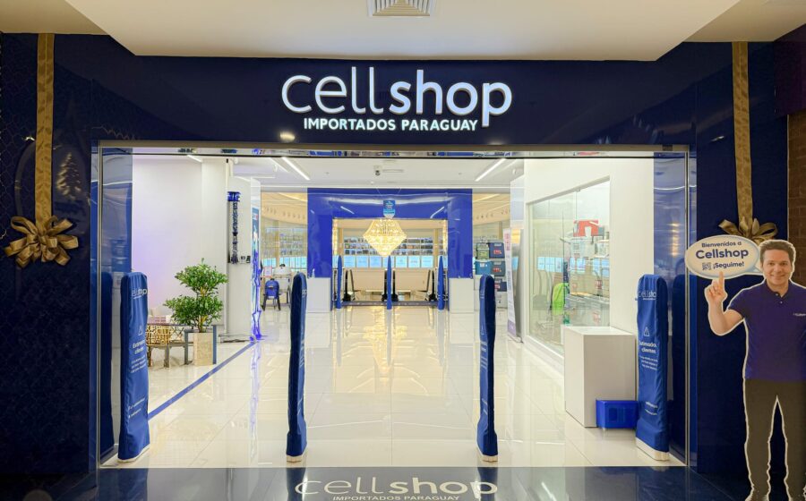 Loja Cellshop com exposição de produtos próprios da marca JOOG incluindo eletrônicos e lifestyle