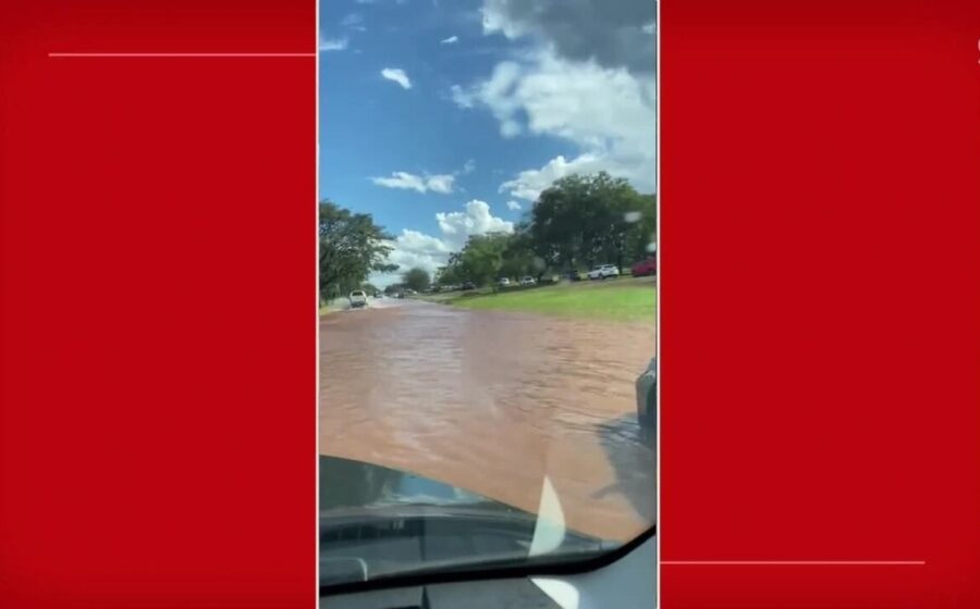 Céu nublado sobre Brasília com nuvens escuras indicando chuva forte no domingo