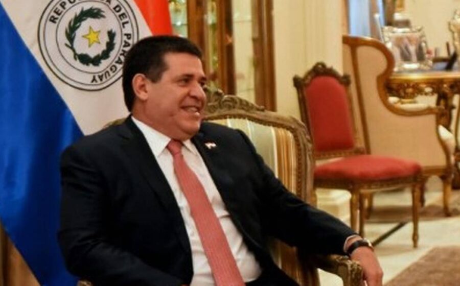 Presidente do Banco Central do Paraguai Carlos Carvallo Spalding sob pressão para renunciar após escândalo ueno bank