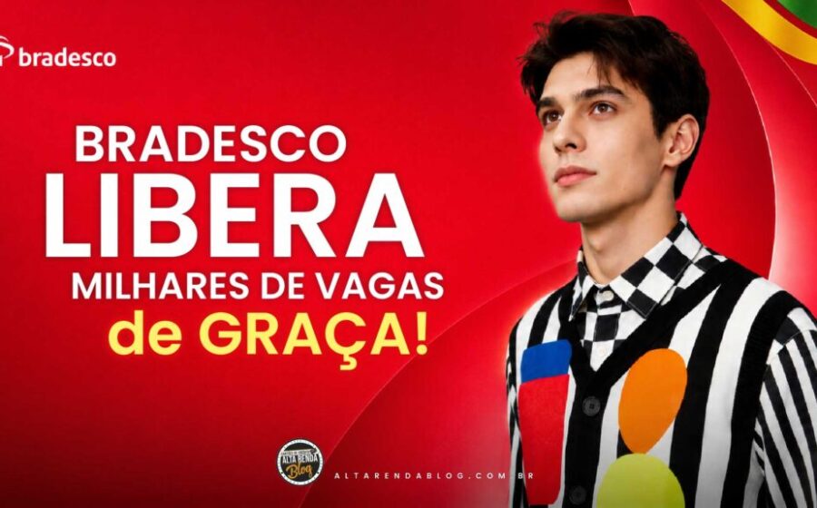 Pessoas diversas em sala de aula de curso gratuito de qualificação profissional no Distrito Federal com material didático