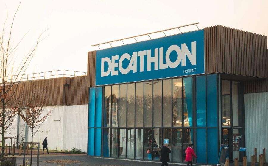 Decathlon anuncia meta de alcançar 1 bilhão de pessoas até 2030 no varejo esportivo