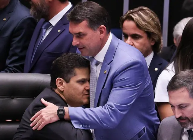 Mapa mundial destaca países onde Bolsonaro venceu Lula com mais de 90% dos votos no exterior