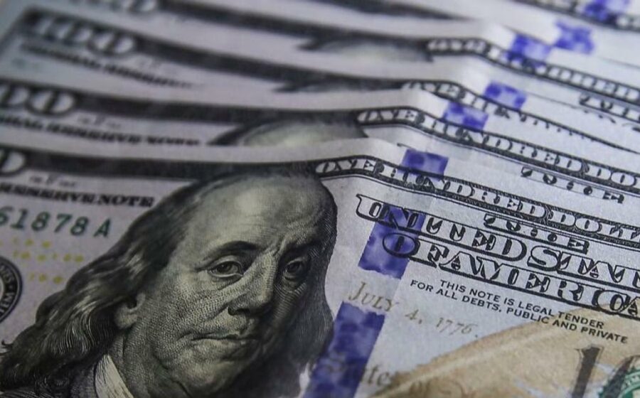 Gráfico mostra alta do dólar para R$ 5,44 e queda de 18% do Ibovespa na pior semana desde 2008