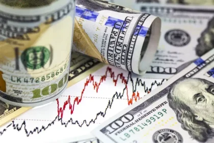 Gráfico mostra dólar recuando para R$ 5,39 após alta histórica de 8,21% e Ibovespa caindo 13,88%