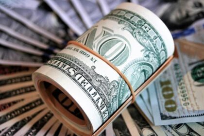 Gráfico mostra alta do dólar para R$ 5,39 e queda do Ibovespa pela 4ª vez seguida