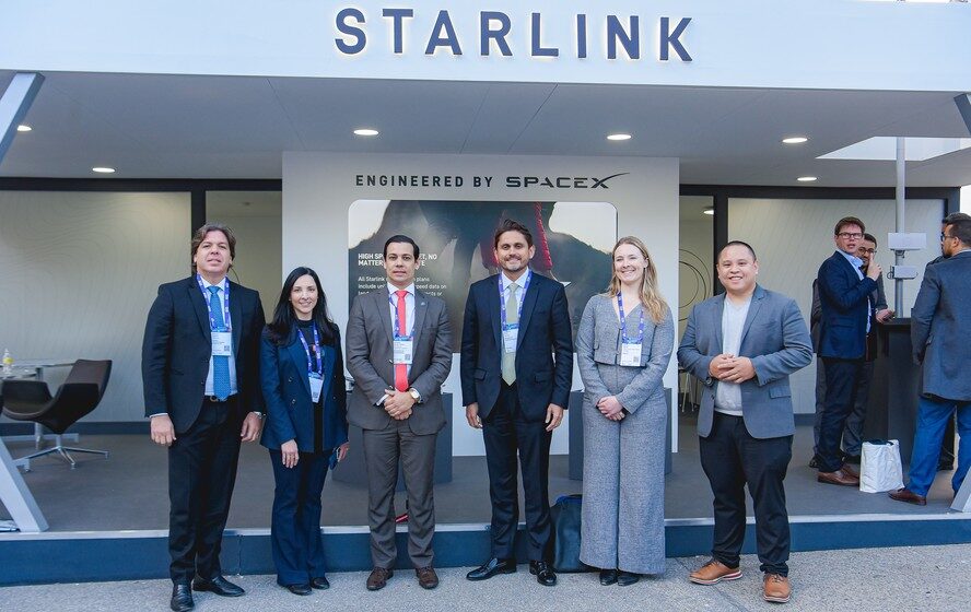 Fábio Faria e logotipo Starlink com símbolo de dinheiro representando R$ 2 milhões de Elon Musk