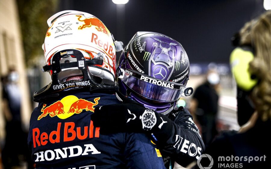 Oito carros de F1 disputam pole em Austin com Kimi Antonelli perto do título