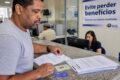 Alerta de segurança: logotipo PHP com símbolo de vulnerabilidade crítica afetando sistemas governamentais SEI e tribunais