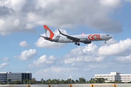 Avião da Gol no Aeroporto de Brasília com rota para Miami cancelada