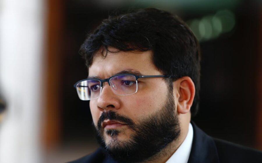 Rafael Fonteles gestor Piauí paradoxo fiscal déficit superávit orçamentário