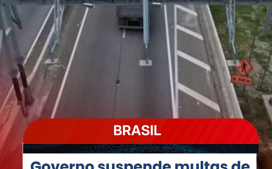 Pórtico Free Flow em rodovia brasileira com alerta de prazo para pagamento sem multa