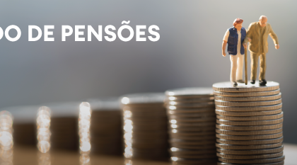 Gestores de fundos de pensão analisam gráfico de alocação global com setas desviando dos EUA para mercados internacionais