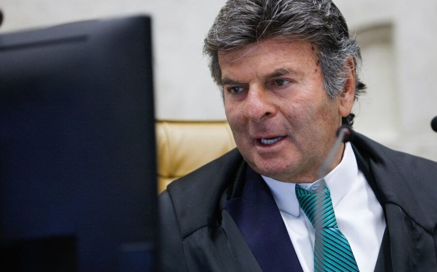 Ministro Luiz Fux no STF decide futuro das apostas esportivas no Brasil