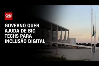 Plenário da Câmara dos Deputados com votação do PL das Big Techs, brasão do Brasil ao fundo