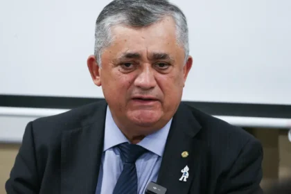 Ministro José Guimarães discursa no Congresso sobre adiamento do ajuste fiscal para 2025
