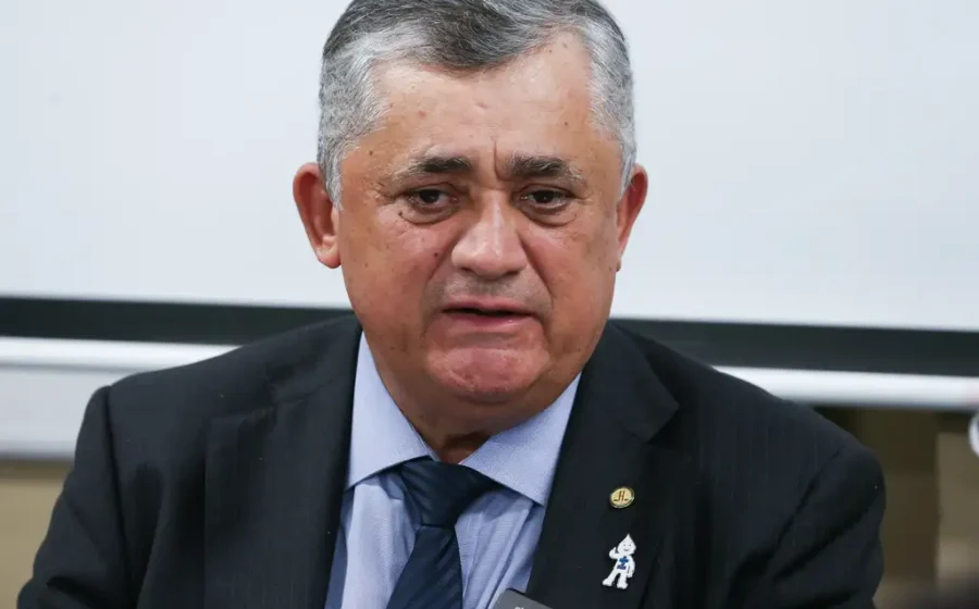 Ministro José Guimarães discursa no Congresso sobre adiamento do ajuste fiscal para 2025