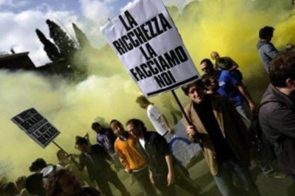 Caminhões parados em greve bloqueiam entrega de leite de búfala para produção de muçarela DOP na Itália