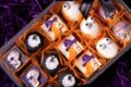 Donuts de monstros, brownies com teias e cookies Frankenstein com marshmallow em confeitaria de Ribeirão Preto para Halloween