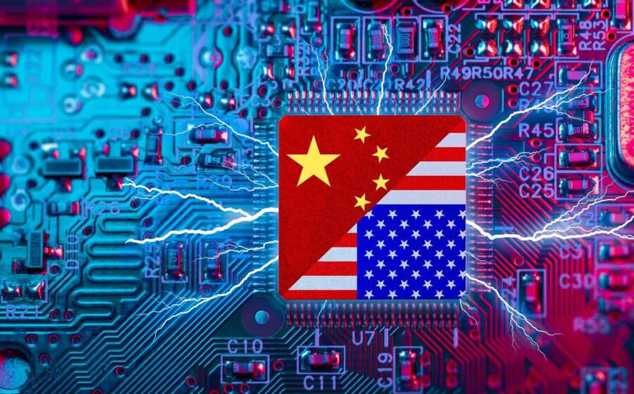 Logos da Huawei e Qualcomm lado a lado simbolizando acordo de licenciamento de patentes 5G e IA