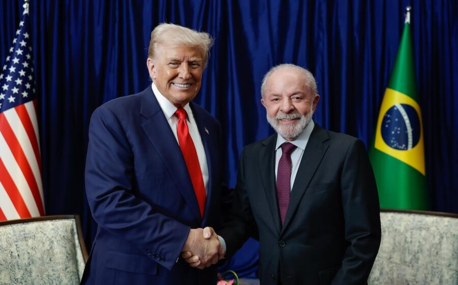 Lula reunido com Arthur Lira e Rodrigo Pacheco no Palácio da Alvorada após reeleição apertada
