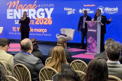 Centro de Convenções de Macaé sediando evento Macaé TEC com games e tecnologia