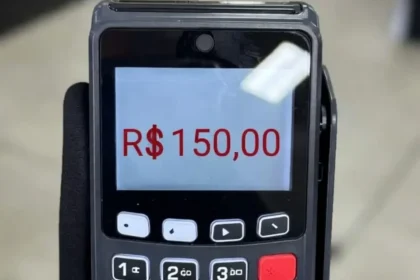 Maquininha de cartão clone usada em golpe de R$ 22 mil na peixaria Jatiúca Maceió
