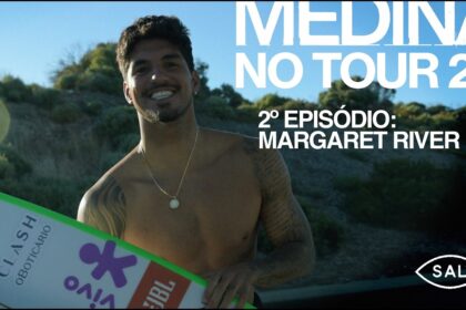 Gabriel Medina surfando em etapa do Circuito Mundial em Portugal, competição de surfe profissional