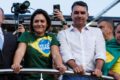 Michelle Bolsonaro em evento político ao lado de Jair Bolsonaro no Distrito Federal