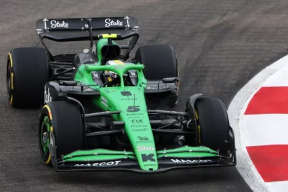 Gabriel Bortoleto pilotando carro da Kick Sauber no Circuito das Américas durante GP dos EUA 2024