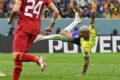 Neymar e Richarlison em foto dividida representando disputa judicial por mansão de R$ 10 milhões em Angra dos Reis