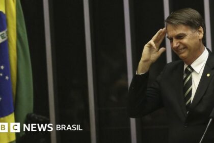 Abismo político no Brasil: faixa presidencial rasgada sobre fundo escuro simbolizando crise de legitimidade 2027