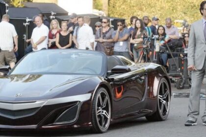 Acura NSX Roadster 1991 usado por Tony Stark em Os Vingadores (2012) em leilão